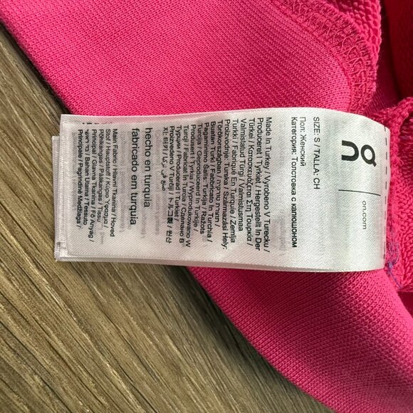On Women's Club Hoodie Pink Sz S NWT Athleisure Athletic Fall Pull-Over - Picture 13 of 16